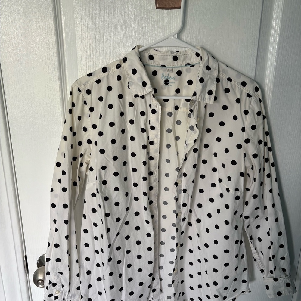 Boden Cream Notched Collar Button Down Shirt